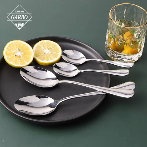 주문을 받아서 만들어진 뜨거운 판매 410 짜개진 조각 저녁 식사 숟가락 flatware