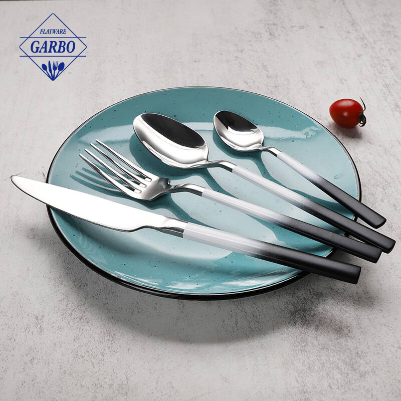 Bagong disenyo 24pcs back at white color dinner cutlery sets