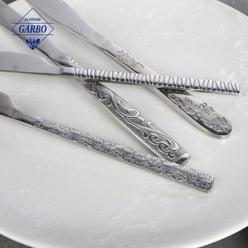 스테인리스 Flatware 제조자 공상 손잡이를 가진 새로운 디자인 저녁식사 숟가락