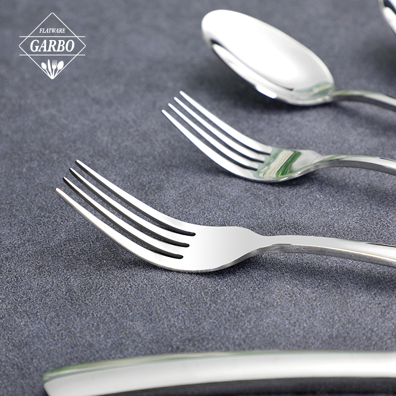 High-quality 18/10 stainless steel spoons and tableware with mirror polishing
