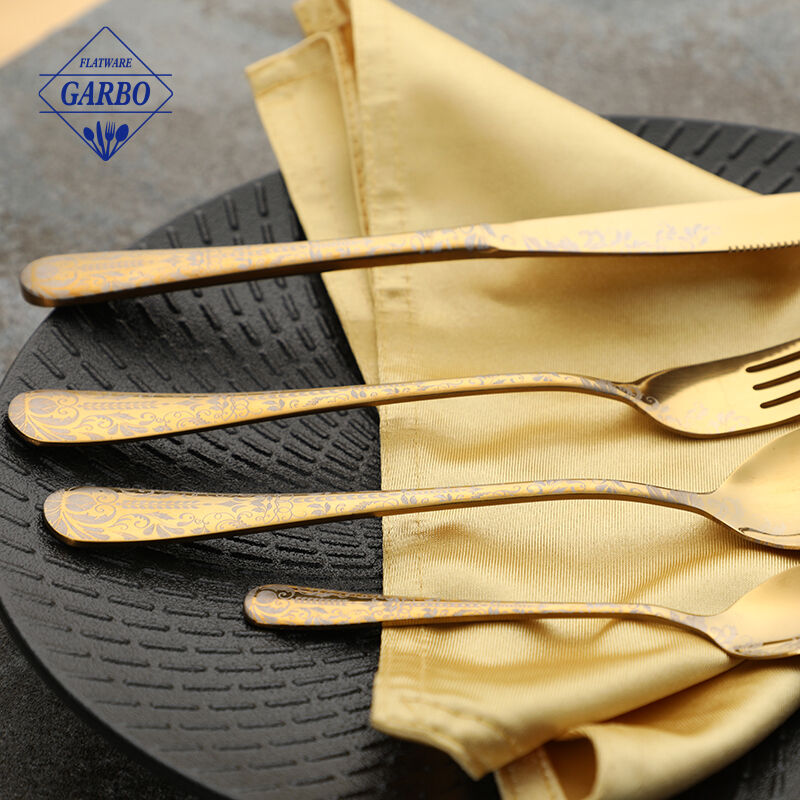 new arraived laser design 4pcs flatware set with godlen color 