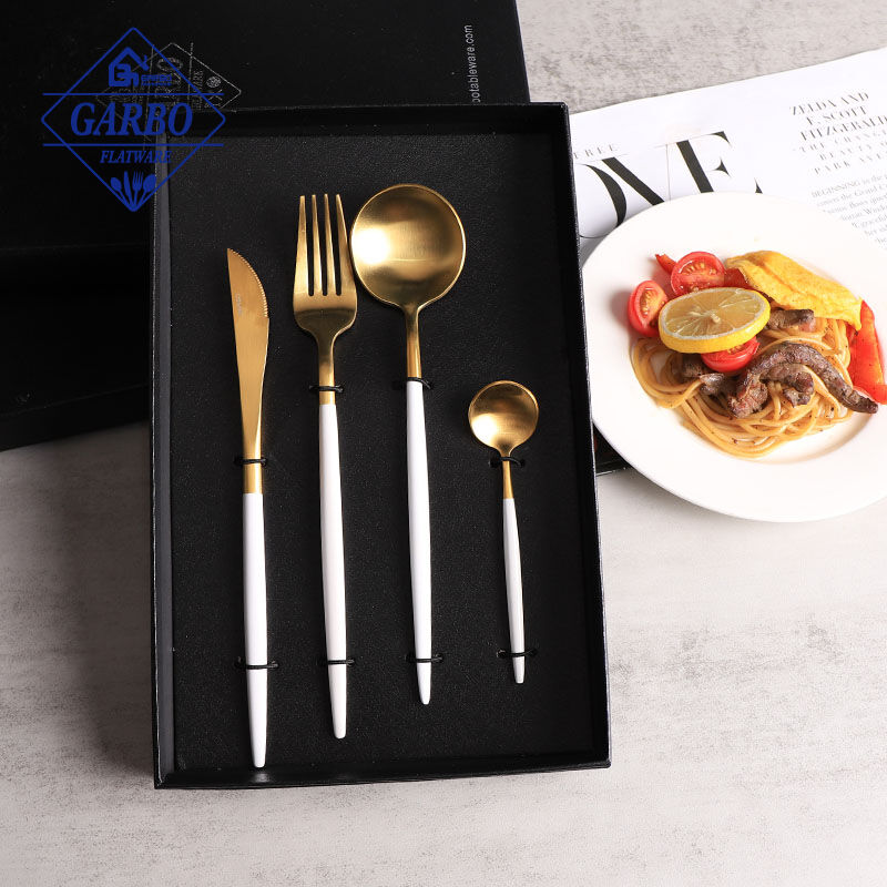 410 stainless steel flatware set na may puting kulay na e-plating handle