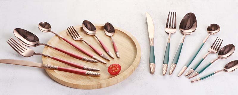 Table decor marangyang kitchenware color rainbow electroplating stainless steel cutlery set