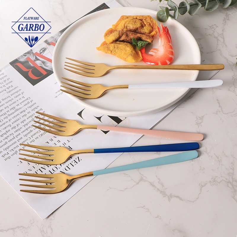 hot sale different color dinner fork with painted handle sliver fork in Cina