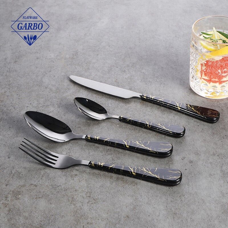 New design black color faltware set with plastic handle