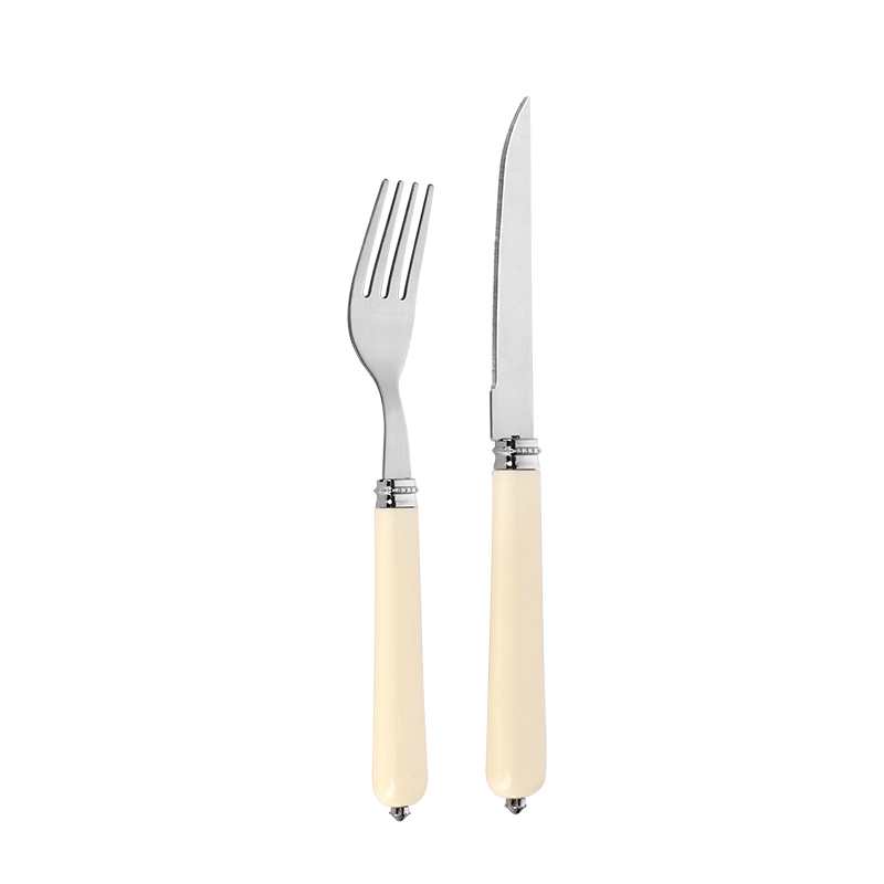 Set sendok garpu stainless steel 12 pcs dengan gagang plastik berwarna