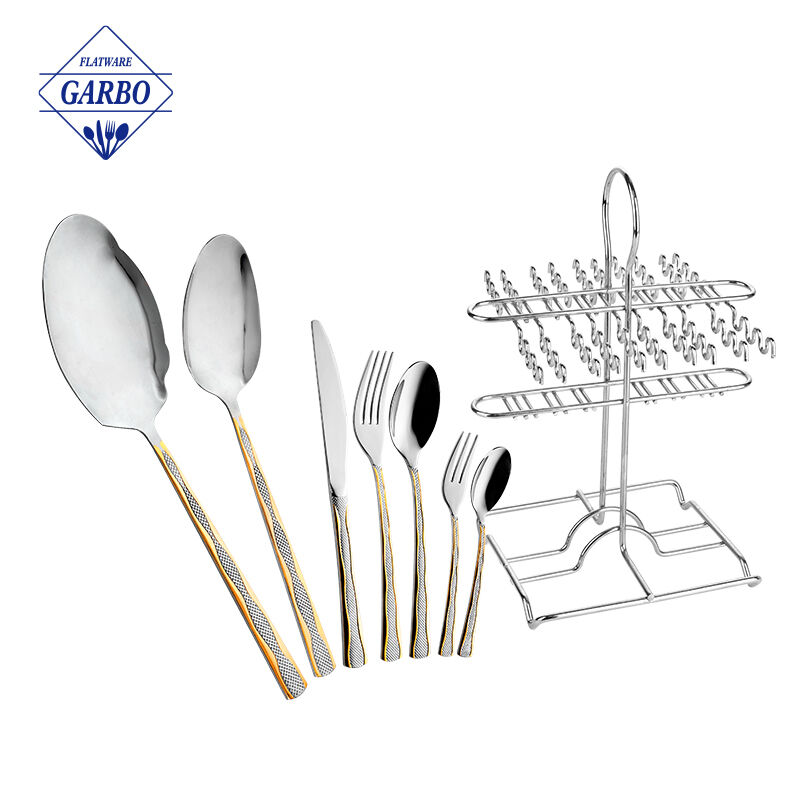 Sliver 32pcs cutlery set with embossed golden hand with mental stand