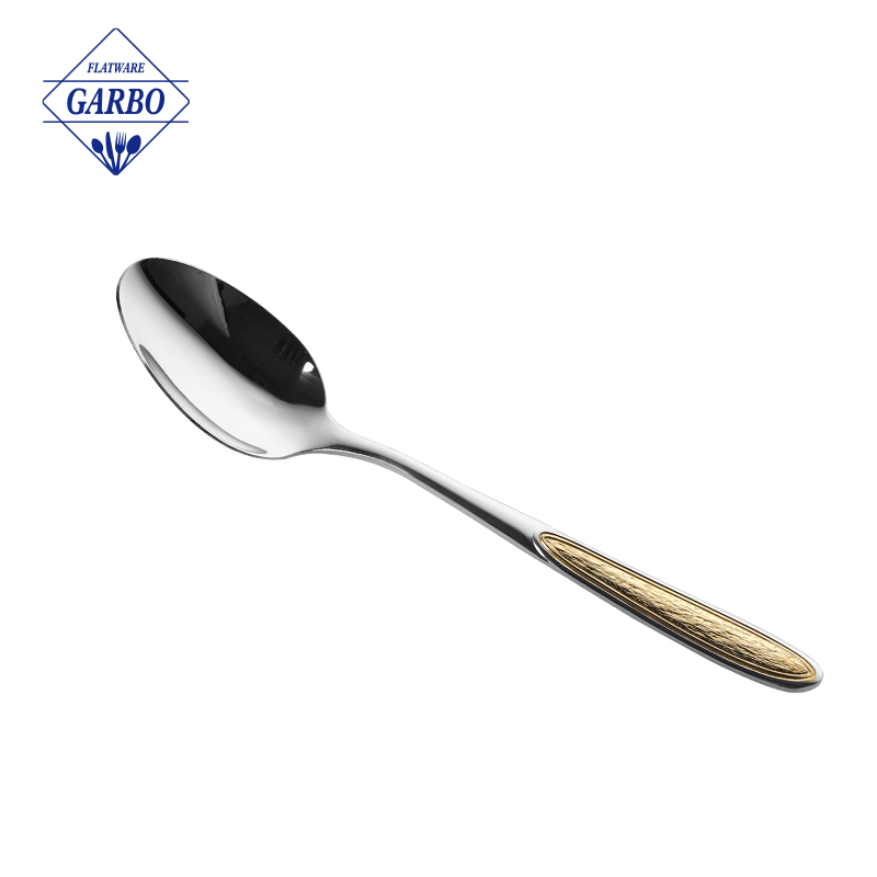 Factory Wholesale Matte Gold Plating Handle Dinner Spoon na may Bultuhang Presyo