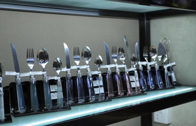 أدوات المائدة المصنوعة من الفولاذ المقاوم للصدأ المتطورة OEMODM في معرض كانتون الـ 135