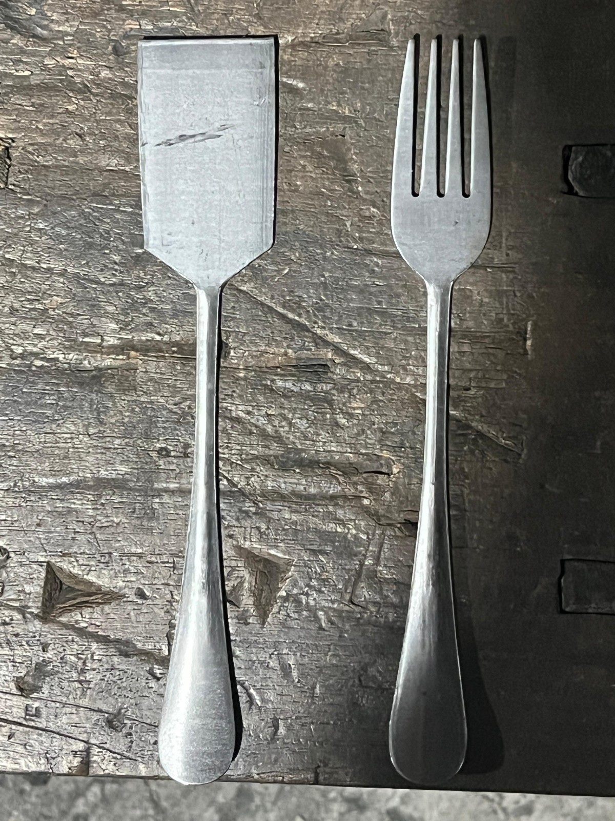 How are Garbo's stainless steel cutlery created?