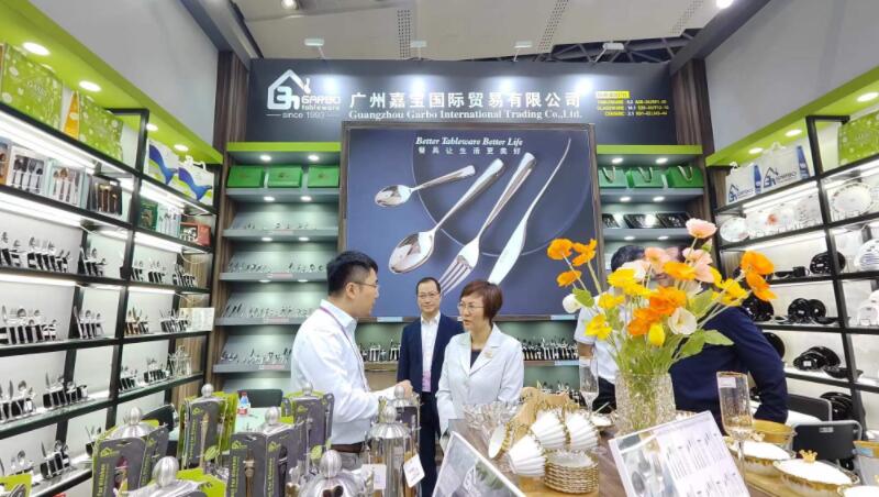 Vice Mayor of Guangzhou Visits Garbo Flatware at 134th Canton Fair Vice Mayor of Guangzhou Visits Garbo Flatware at 134th Canton Fair