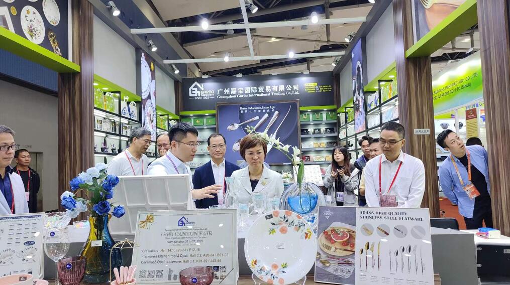 Vice Mayor of Guangzhou Visits Garbo Flatware at 134th Canton Fair Vice Mayor of Guangzhou Visits Garbo Flatware at 134th Canton Fair