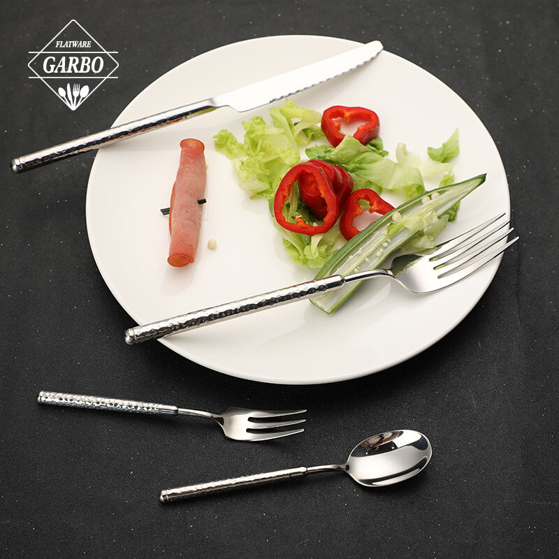 Vintage Finish Craftsmanship Bringing Timeless Elegance to Modern Cutlery Vintage Finish Craftsmanship Bringing Timeless Elegance to Modern Cutlery