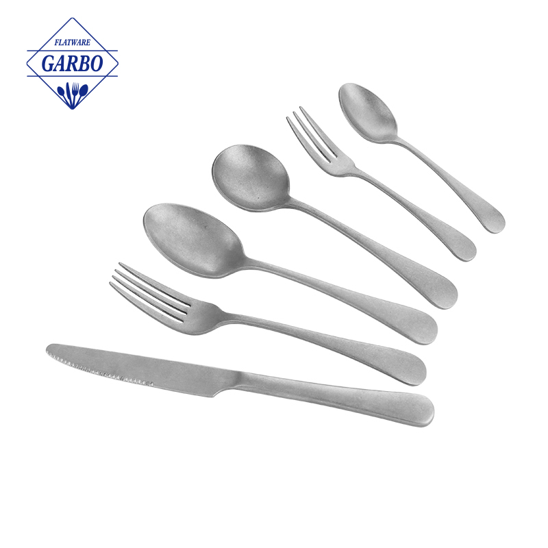 Vintage Finish Craftsmanship Bringing Timeless Elegance to Modern Cutlery Vintage Finish Craftsmanship Bringing Timeless Elegance to Modern Cutlery