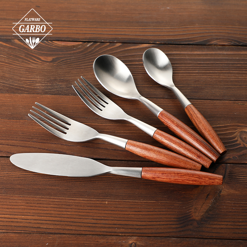 Premium Design for Modern Tableware Markets – Wooden Handle Cutlery for Seasonal Choices
