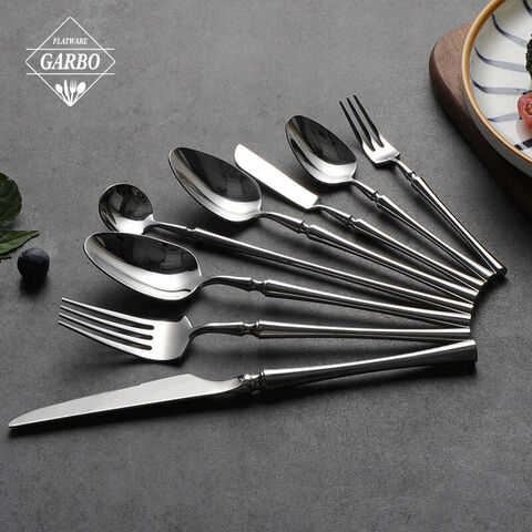 Elegant silver plated 8 pieces 13/0 stainless steel flatware set for home kitchen use