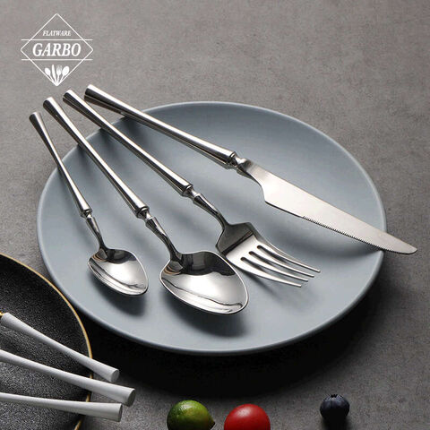 优雅的镀银 8 件套 13/0 不锈钢餐具套装，适合家庭厨房使用