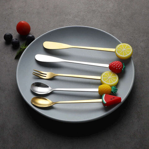 Linda cuchara de café de acero inoxidable con diseño de fruta de silicona