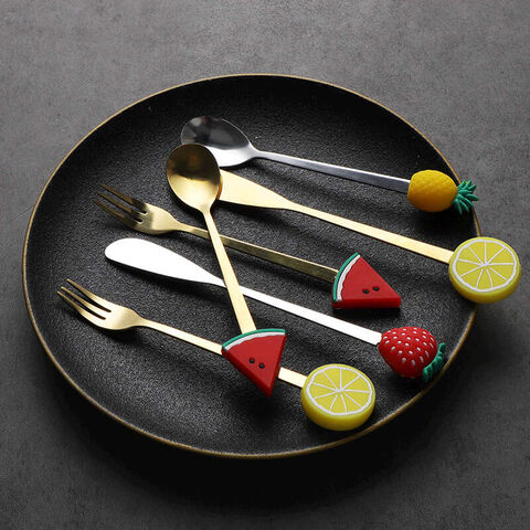 Linda cuchara de café de acero inoxidable con diseño de fruta de silicona