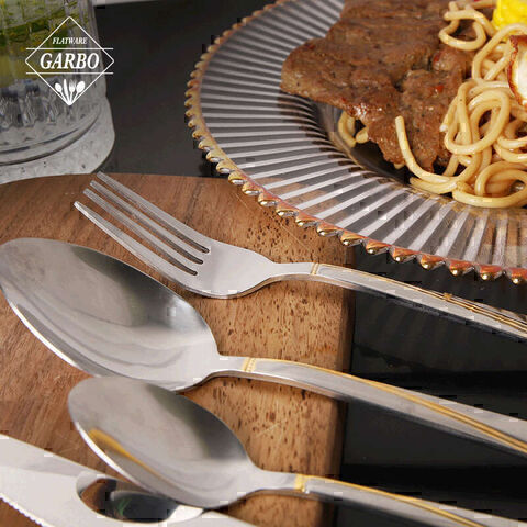 84ピース 木製ギフトケース ステンレススチール カトラリーセット ゴールデンパターンの食器セット
