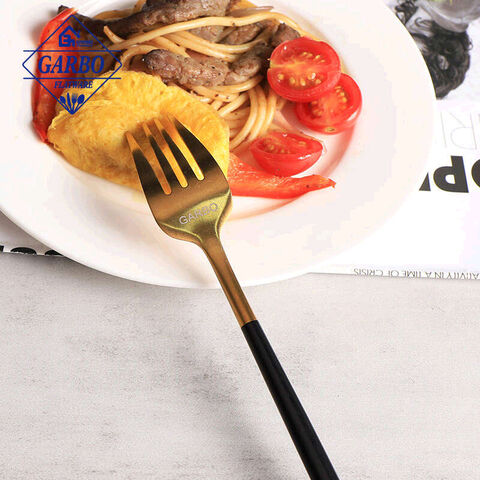 چنگال غذاخوری طلایی و رنگی ظروف استیل ضد زنگ با طرح های مختلف دسته