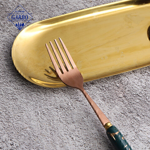 Luxury electroplating golden color middle east style ceramic handle dinnerware cutlery set 