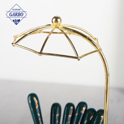 Elegantes juegos de cucharas de acero inoxidable con mango de cerámica jaspeada verde y soporte para taza de cerámica