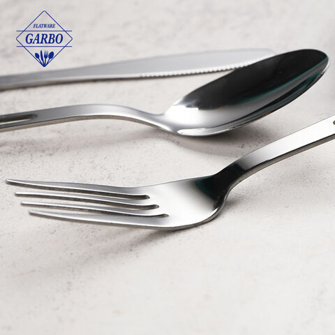 Gagang Desain Berongga Kreatif Set Peralatan Makan Sendok Garpu Stainless Steel Modern