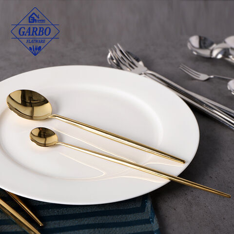 Cuillère de table de conception simple dorée mentale en acier inoxydable 304 avec long manche pour soupe