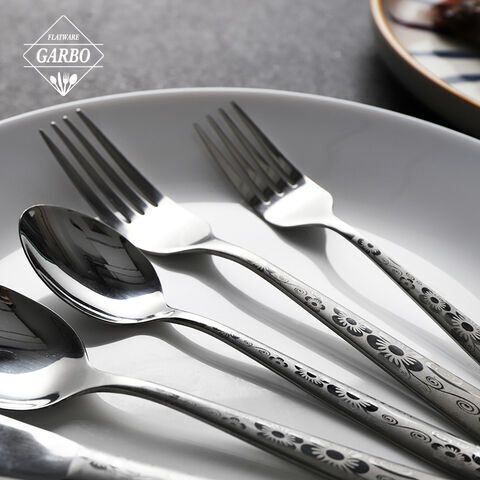 Luxury silver color cutlery set with laser special pattern logo on the handle