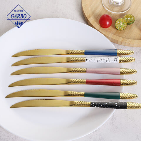 Nouveau luxe Godlen Flatware 410 en acier inoxydable avec poignée design gravée