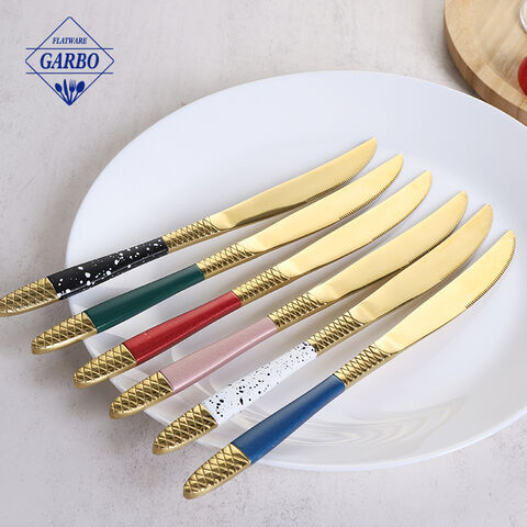 New Luxury Godlen Flatware thép không gỉ 410 với tay cầm thiết kế chạm khắc