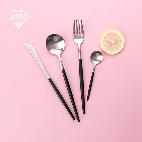 Presyo ng pabrika hot sale black color handle cutlery set sa China
