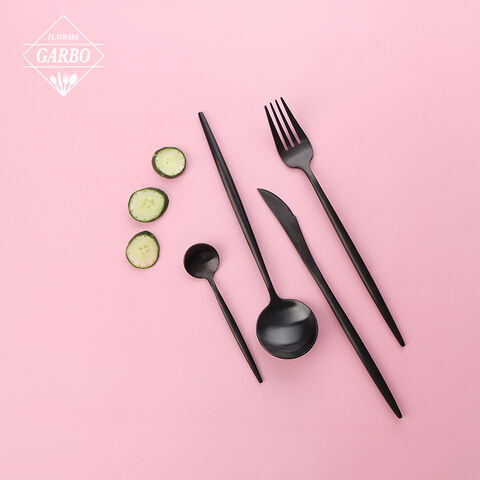 Factory price hot sale black color handle cutlery set in China