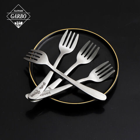 Durable silverware flatware set with animal engraved pattern hadle