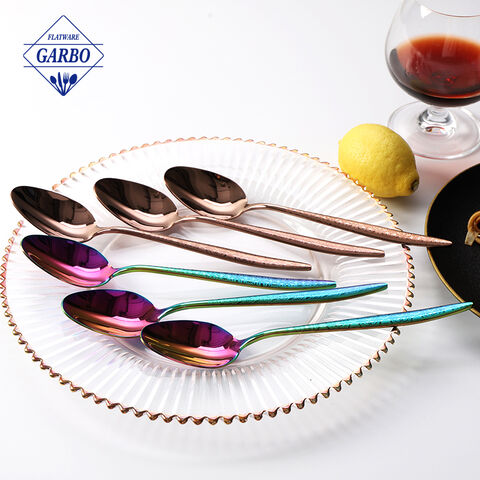 Cucchiaio da tavola in acciaio inossidabile di alta qualità di colore marrone realizzato in Cina