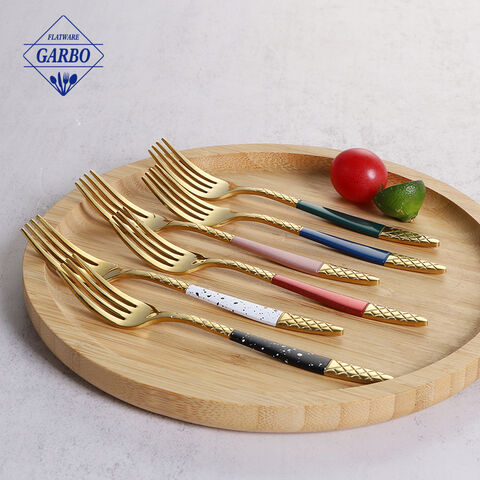 Fourchette à dîner en acier inoxydable plaqué or en relief de luxe pour restaurant