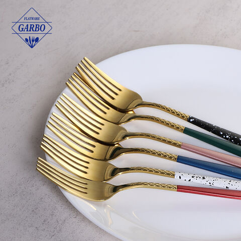 Tenedor de cena de cubiertos de acero inoxidable dorado con mango de color decorativo