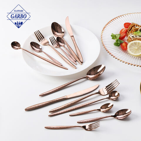 Rose gold color cutlery set with embossed handle flatware china supplier 