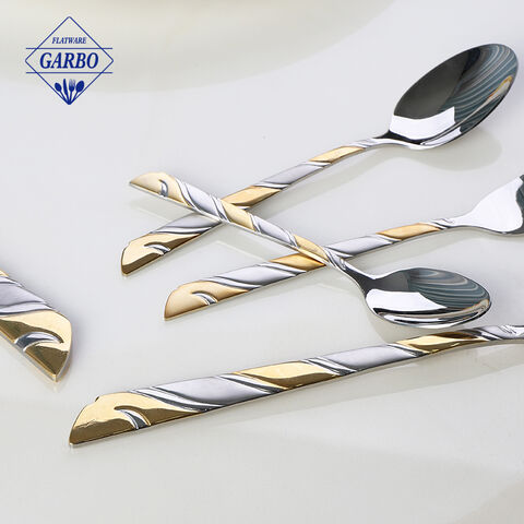 Set sendok garpu stainless steel pemoles cermin gaya Arab dengan pegangan e-plating emas