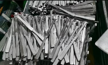 Different Raw Materials Used for Stainless Steel Cutlery 