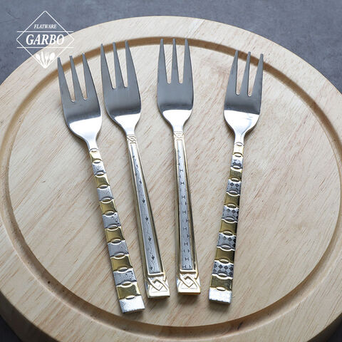 Banayad na luxury silver color stainless steel cake fork na may electroplated gold sa hawakan