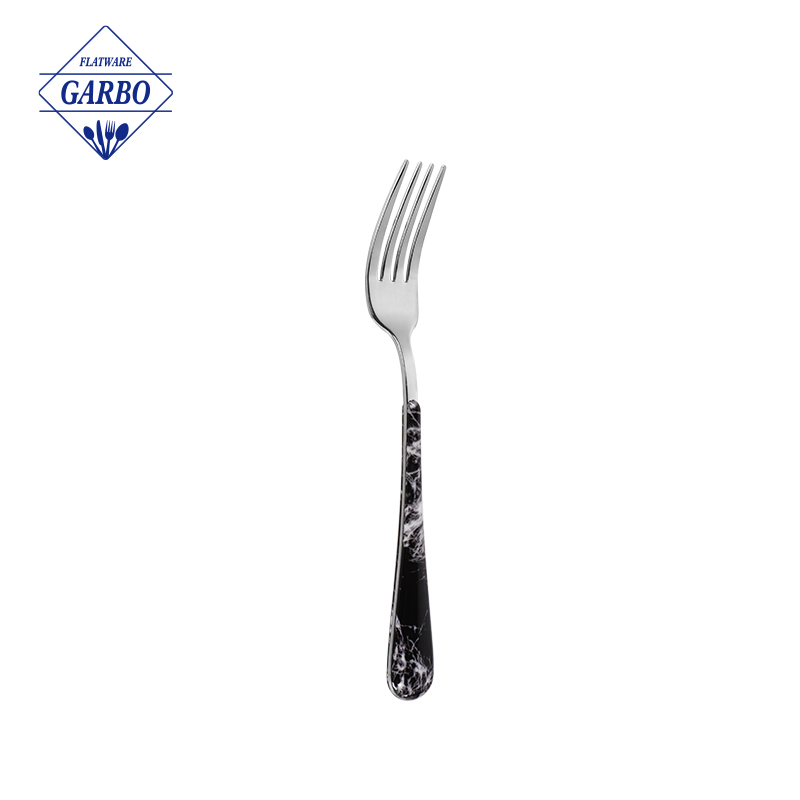 garpu makan stainless steel desain marmer populer pegangan plastik untuk grosir