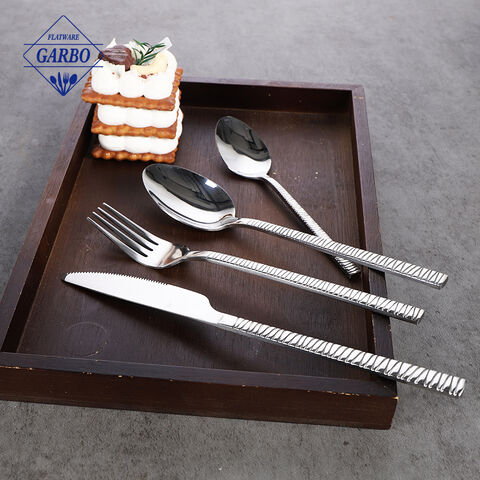 Set Posate Silver Elegance in Acciaio Inox con manico quadrato