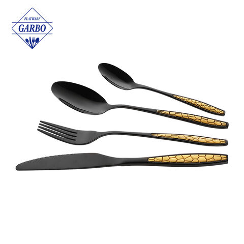 Gradually change color embossed design golden flatware set