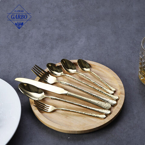 Gold 201ss 5pcs cutlery set na may hammer handle na disenyong flatware