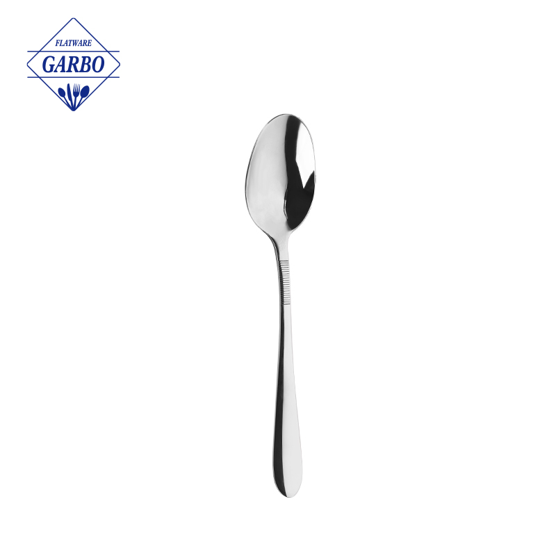 China classic stainless steel dinner spoon na may simpleng disenyo sa kulay pilak