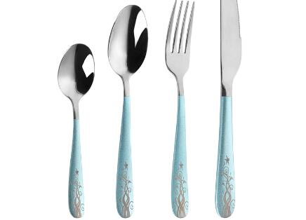Investigate how cutlery varies in different cultures, including table etiquette, traditional designs, and the significance of certain utensils