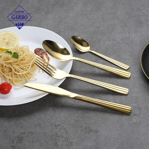مجموعة أدوات المائدة المصنوعة من الفولاذ المقاوم للصدأ باللون الذهبي من المصنع للاستخدام المنزلي في المطاعم