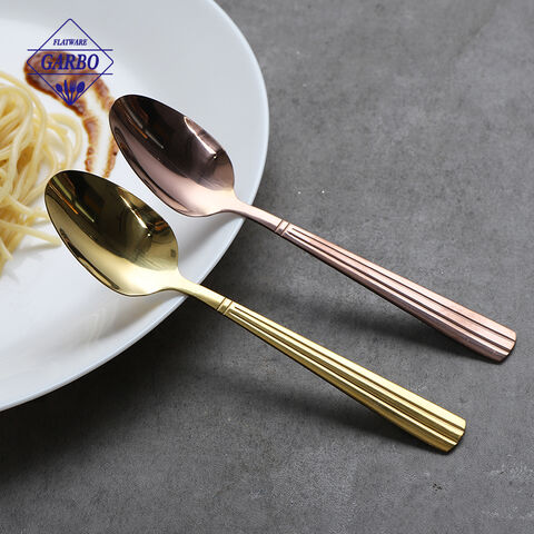 Set Sendok Garpu Rose Golden PVD Pabrik dengan Pegangan Desain Garis